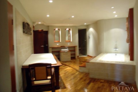Condominio de 3 dormitorios en Pattaya, Tailandia № 45148 - foto 19
