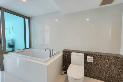 Condominio de 2 dormitorios en Pattaya, Tailandia № 45403 - foto 11