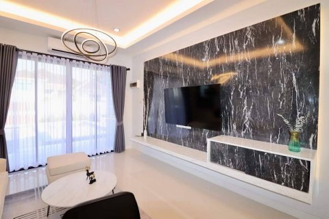 Casa de 3 dormitorios en Bang Lamung, Tailandia № 46327 - foto 6