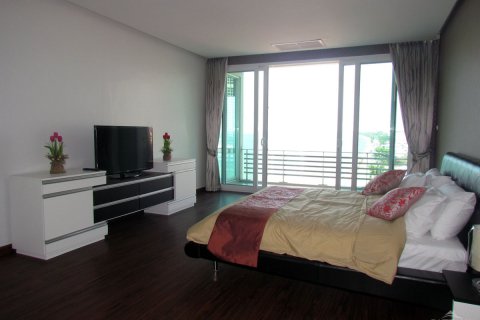 Condominio de 2 dormitorios en Jomtien Beach, Pattaya, Tailandia № 45286 - foto 3