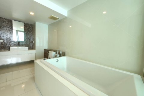Condominio de 2 dormitorios en Pattaya, Tailandia № 45403 - foto 8