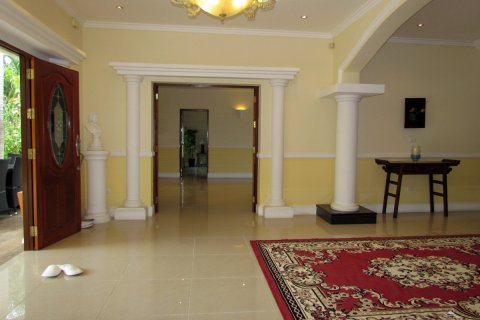 Casa de 3 dormitorios en Pattaya, Tailandia № 45435 - foto 19