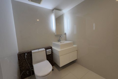 Condominio de 2 dormitorios en Pattaya, Tailandia № 45403 - foto 9