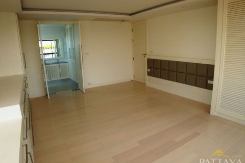 Condominio de 3 dormitorios en Jomtien Beach, Pattaya, Tailandia № 45235