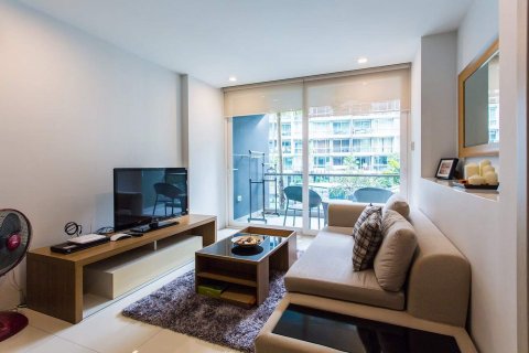 Sobre plano Apus en Pattaya, Tailandia № 27453 - foto 11