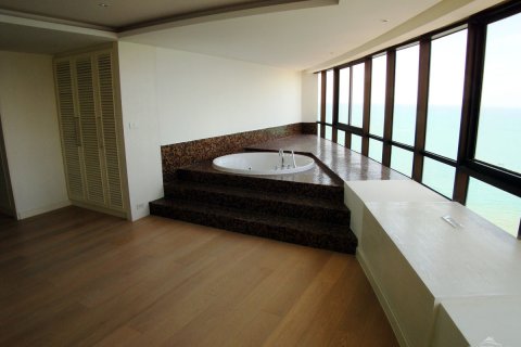 Condominio de 3 dormitorios en Jomtien Beach, Pattaya, Tailandia № 45185 - foto 5