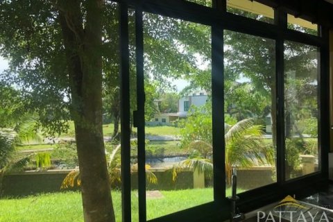 Casa de 4 dormitorios en Pattaya, Tailandia № 45471 - foto 13