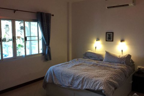 Casa de 3 dormitorios en Pattaya, Tailandia № 45514 - foto 2