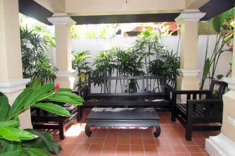 Casa de 2 dormitorios en Pattaya, Tailandia № 45509 - foto 30