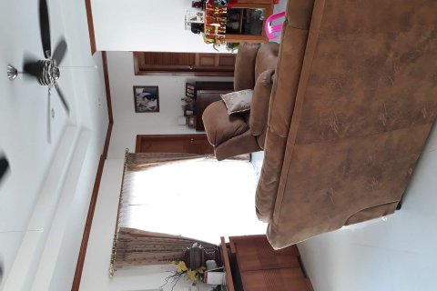 Casa de 4 dormitorios en Pattaya, Tailandia № 45512 - foto 7