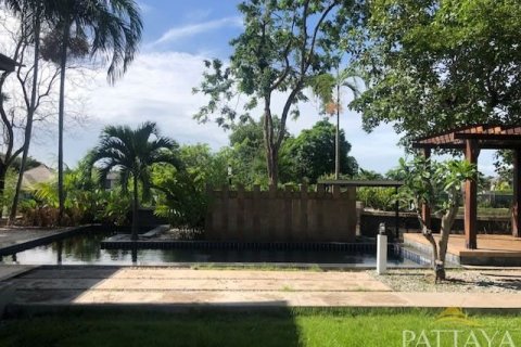 Casa de 4 dormitorios en Pattaya, Tailandia № 45471 - foto 4