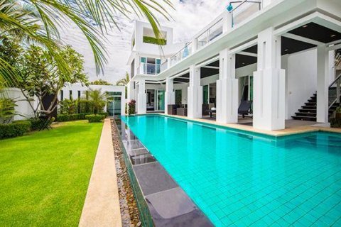 Casa de 5 dormitorios en Jomtien Beach, Pattaya, Tailandia № 45439 - foto 24