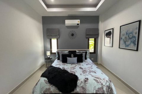 Casa de 4 dormitorios en Pattaya, Tailandia № 45489 - foto 14