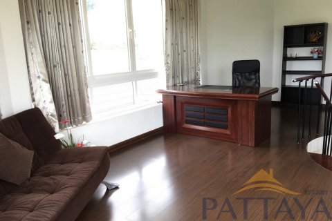 Casa de 3 dormitorios en Pattaya, Tailandia № 45499 - foto 19