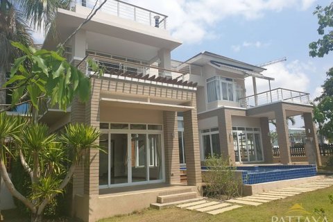 Casa de 5 dormitorios en Pattaya, Tailandia № 45522 - foto 4