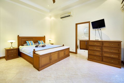 Casa de 2 dormitorios en Pattaya, Tailandia № 45525 - foto 16