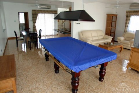 Casa de 3 dormitorios en Pattaya, Tailandia № 45548