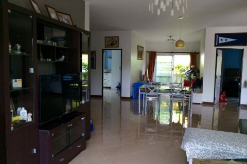 Casa de 3 dormitorios en Pattaya, Tailandia № 45514 - foto 18
