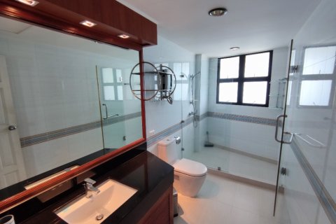 Condominio de 4 dormitorios en Pattaya, Tailandia № 45394 - foto 11