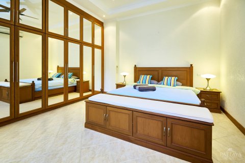 Casa de 2 dormitorios en Pattaya, Tailandia № 45525 - foto 15