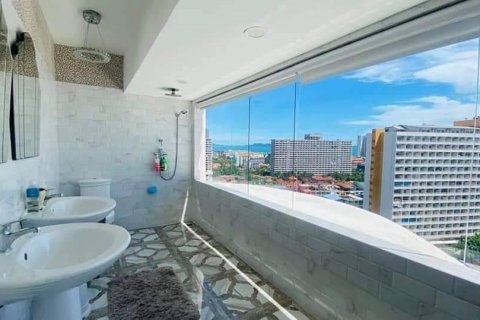 Condominio de 2 dormitorios en Pattaya, Tailandia en Chateau Dale Thabali № 45683