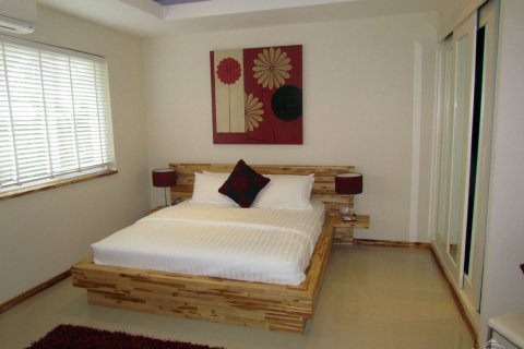 Casa de 3 dormitorios en Pattaya, Tailandia № 45503 - foto 22