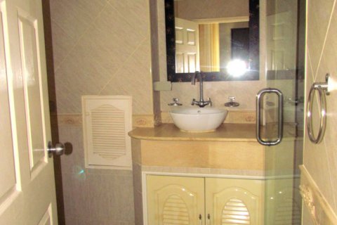 Condominio de 2 dormitorios en Pattaya, Tailandia № 45285 - foto 17