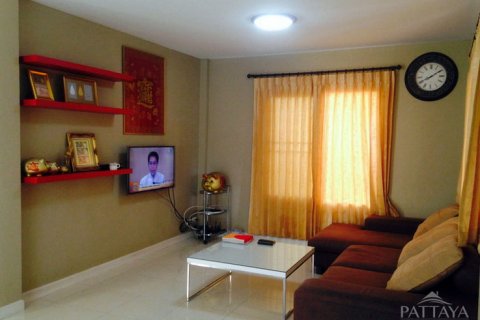 Casa de 3 dormitorios en Pattaya, Tailandia № 45465 - foto 11