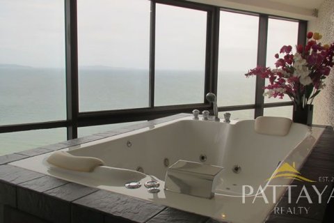 Condominio de 2 dormitorios en Jomtien Beach, Pattaya, Tailandia № 45224 - foto 3