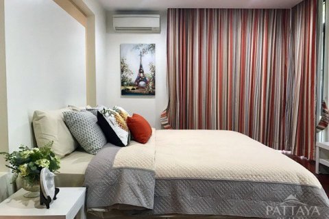 Casa de 4 dormitorios en Pattaya, Tailandia № 45496 - foto 18