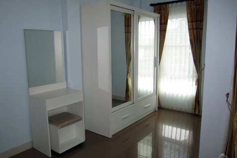 Casa de 5 dormitorios en Jomtien Beach, Pattaya, Tailandia № 45502 - foto 23