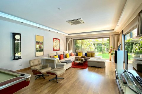 Casa de 4 dormitorios en Pattaya, Tailandia № 45478 - foto 6