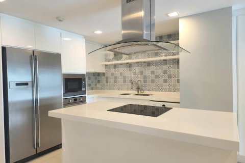 Condominio de 2 dormitorios en Pattaya, Tailandia № 45272 - foto 3