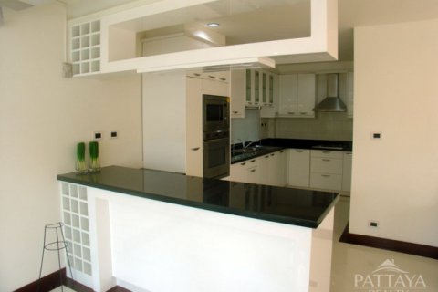 Casa de 3 dormitorios en Pattaya, Tailandia № 45515 - foto 3