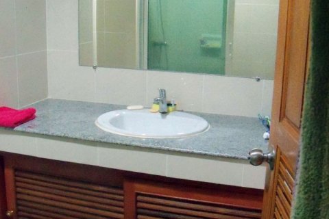 Condominio de 1 dormitorio en Jomtien Beach, Pattaya, Tailandia № 45316 - foto 2