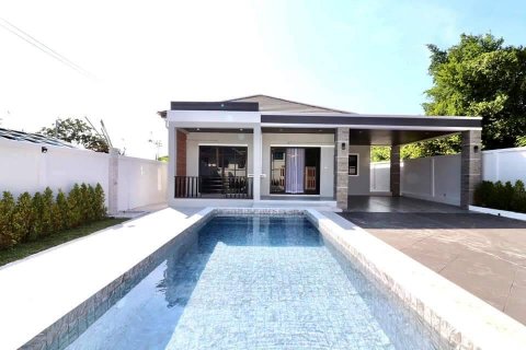 Casa de 3 dormitorios en Bang Lamung, Tailandia № 46327