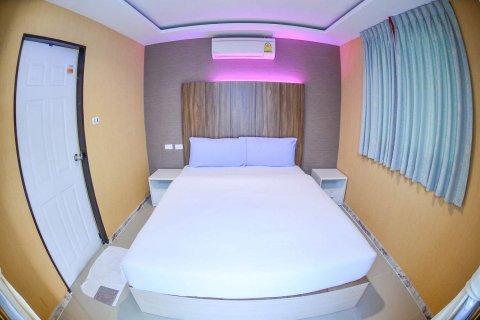 Casa de 7 dormitorios en Pattaya, Tailandia № 45488 - foto 10