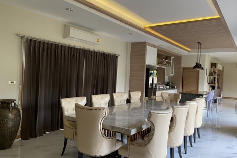 Casa de 3 dormitorios en Pattaya, Tailandia № 45482 - foto 8