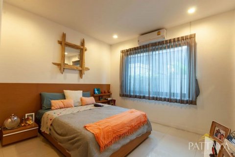 Casa de 3 dormitorios en Pattaya, Tailandia № 45472 - foto 7