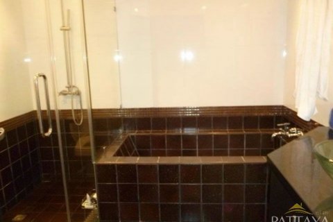 Casa de 3 dormitorios en Pattaya, Tailandia № 45477 - foto 12