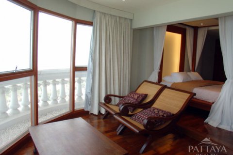 Condominio de 3 dormitorios en Pattaya, Tailandia № 45148 - foto 16