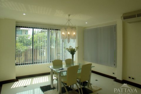Casa de 3 dormitorios en Pattaya, Tailandia № 45515 - foto 4
