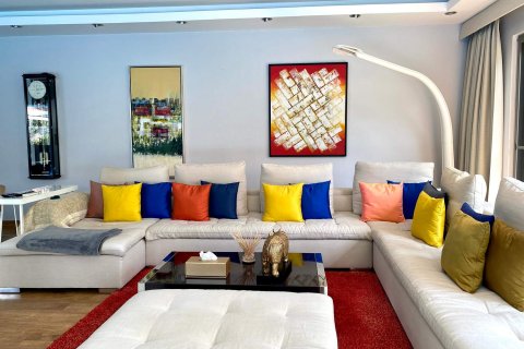 Casa de 4 dormitorios en Pattaya, Tailandia № 45478 - foto 9