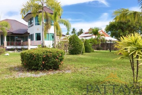 Casa de 3 dormitorios en Pattaya, Tailandia № 45499 - foto 6