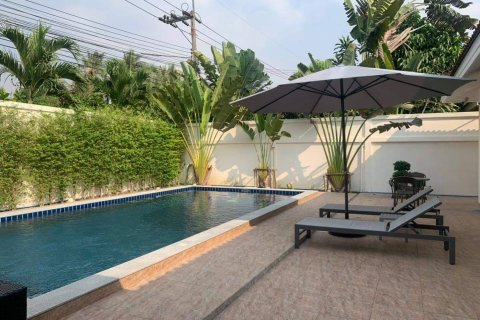 Casa de 3 dormitorios en Pattaya, Tailandia № 45540 - foto 10