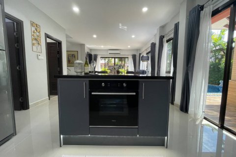Casa de 4 dormitorios en Pattaya, Tailandia № 45489 - foto 6