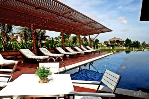 Casa de 3 dormitorios en Pattaya, Tailandia № 45511 - foto 17