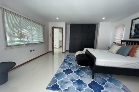 Casa de 4 dormitorios en Jomtien Beach, Pattaya, Tailandia № 23856 - foto 19