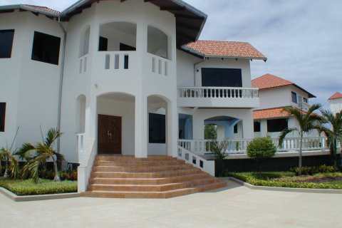 Casa de 3 dormitorios en Pattaya, Tailandia № 45555 - foto 3