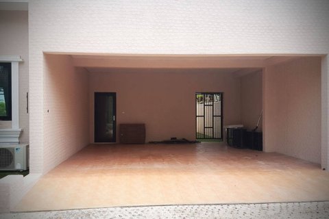Casa de 3 dormitorios en Pattaya, Tailandia № 45530 - foto 3